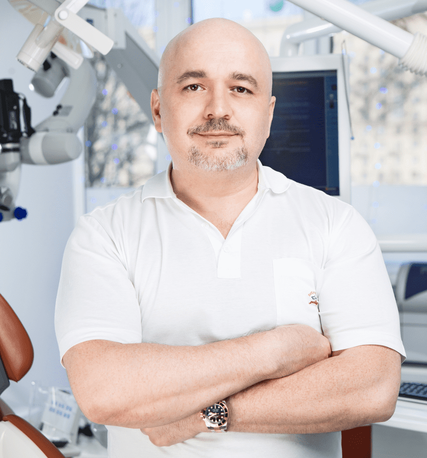 Дахкильгов Магомед - Хирург-имплантолог, ортопед, кандидат медицинских наук